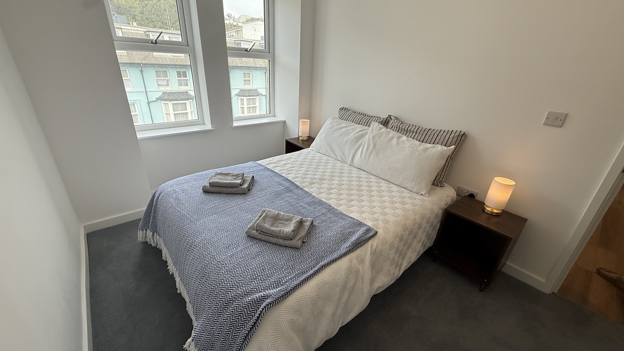  — Apartment No7
